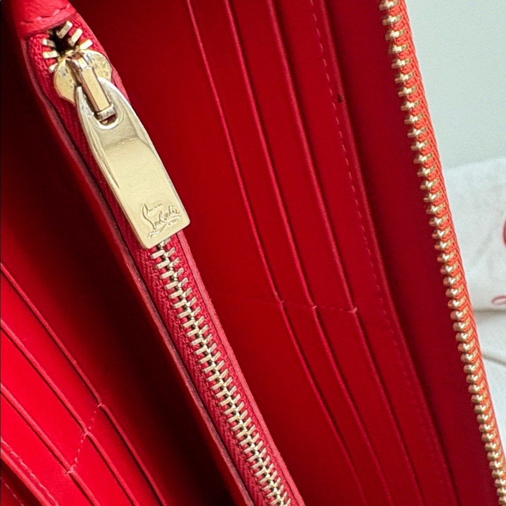 CHRISTIAN LOUBOUTIN Panettone wallet with spikes - Picture 11 of 16